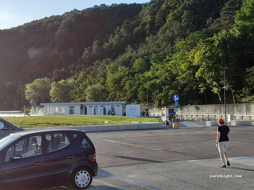 (34015) Muggia - unnamed road — foto 2