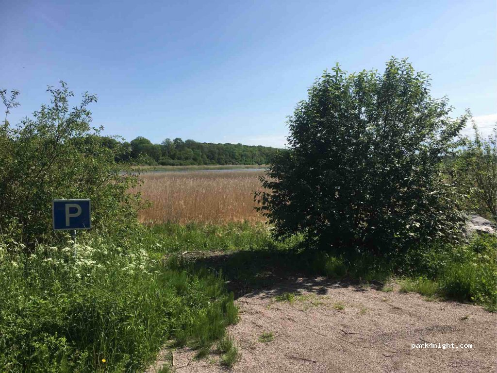 (746 93) Bålsta - 18 Biskops-arnövägen — foto 2