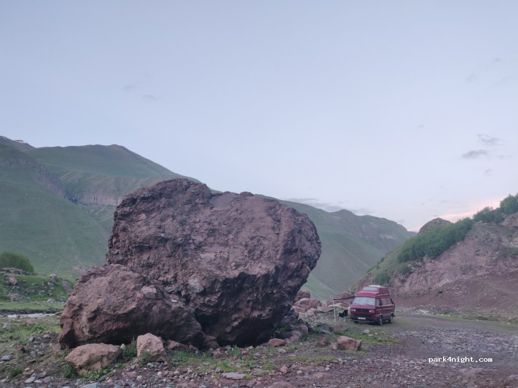 ()  - Unnamed Road — foto