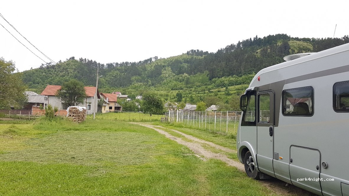 (437320) Rozavlea - Unnamed Road — foto 2