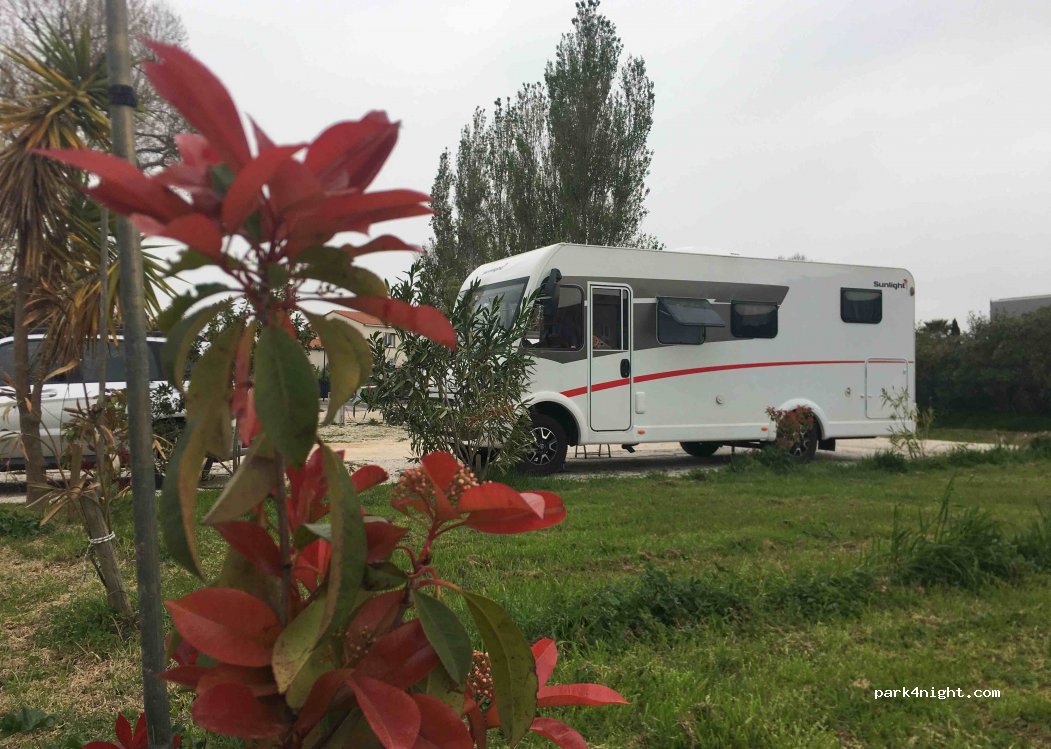 (66200) Alénya - Route de Saint-Cyprien Plage — foto 2