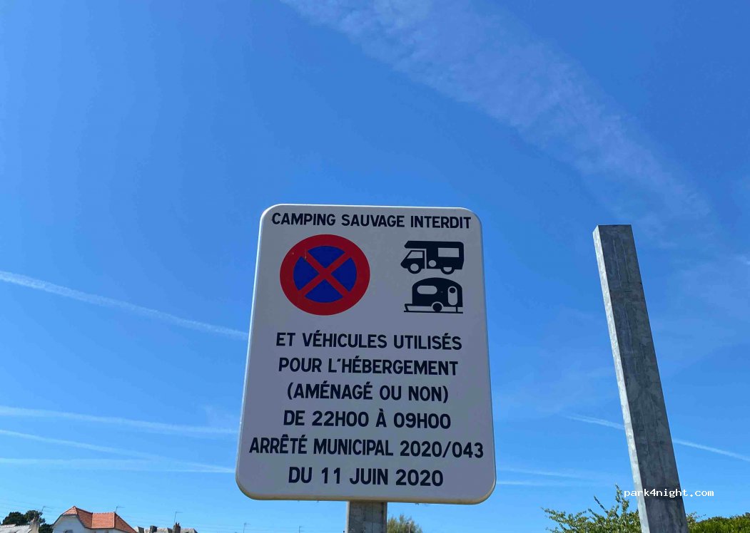 (56470) La Trinité-sur-Mer - 11 Rue de Carnac — foto