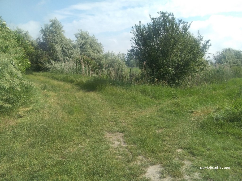(6221) Akasztó - 53 — foto