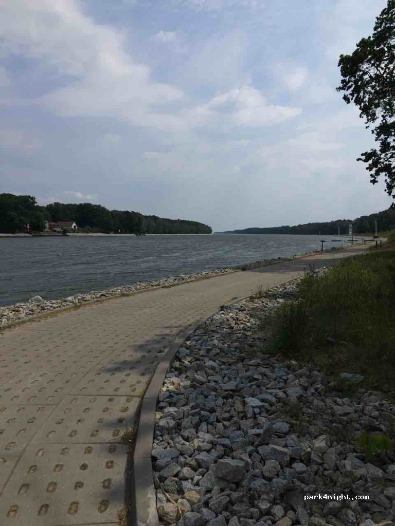 (72-600) Świnoujście - 25 Karsiborska — foto 2