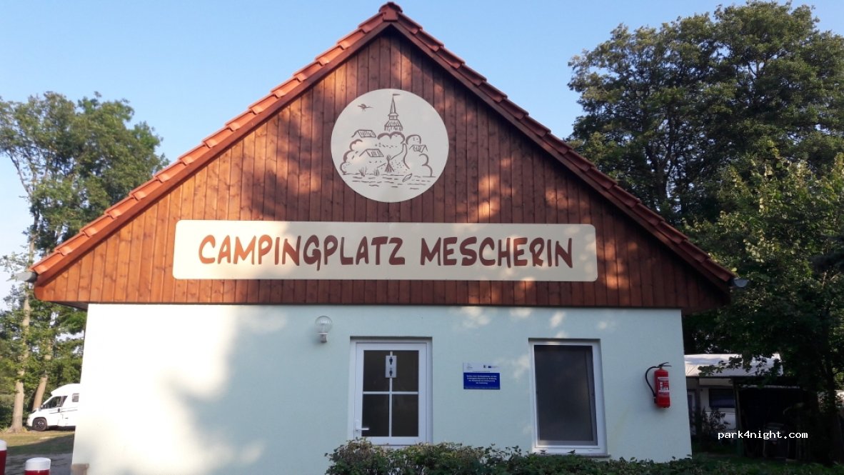 Campingplatz am Oderstrom — foto