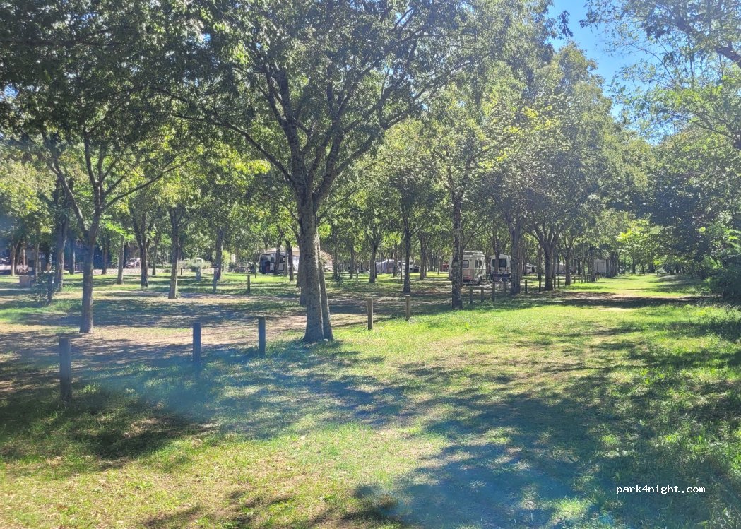 Camping les Platanes — foto 4
