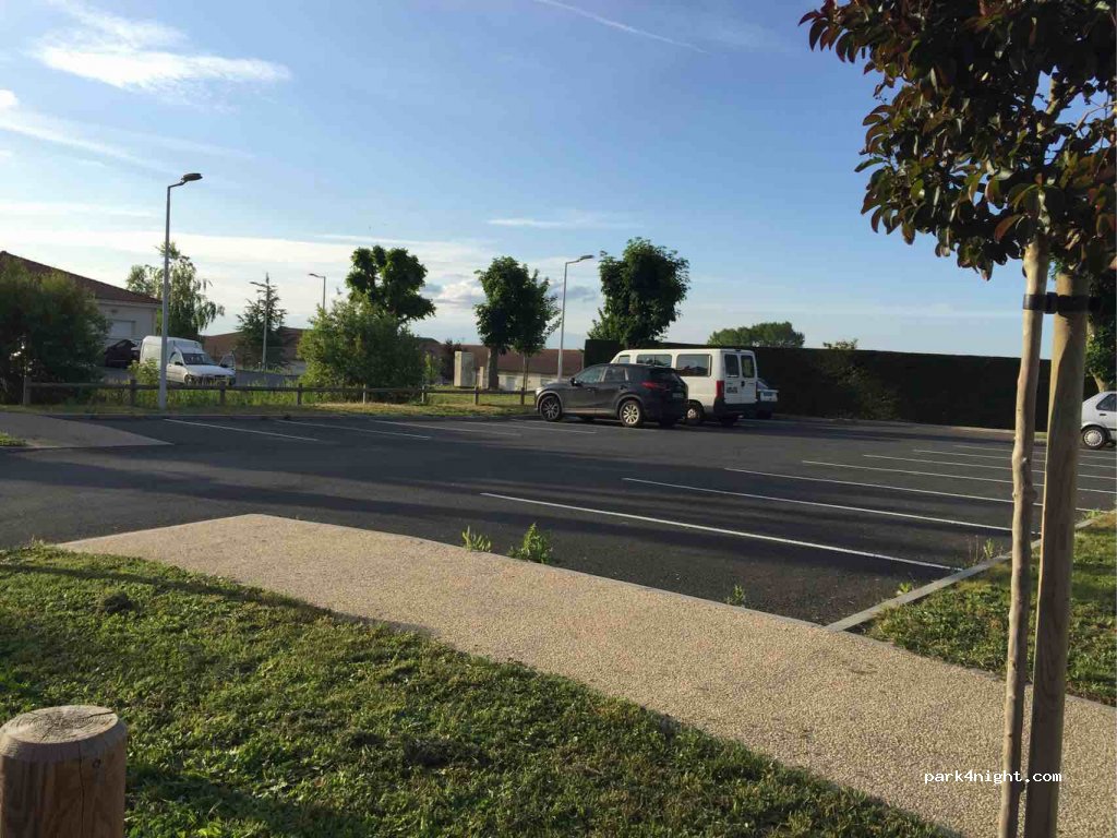 (86120) Les Trois-Moutiers - 15 Rue des Tonneliers — foto