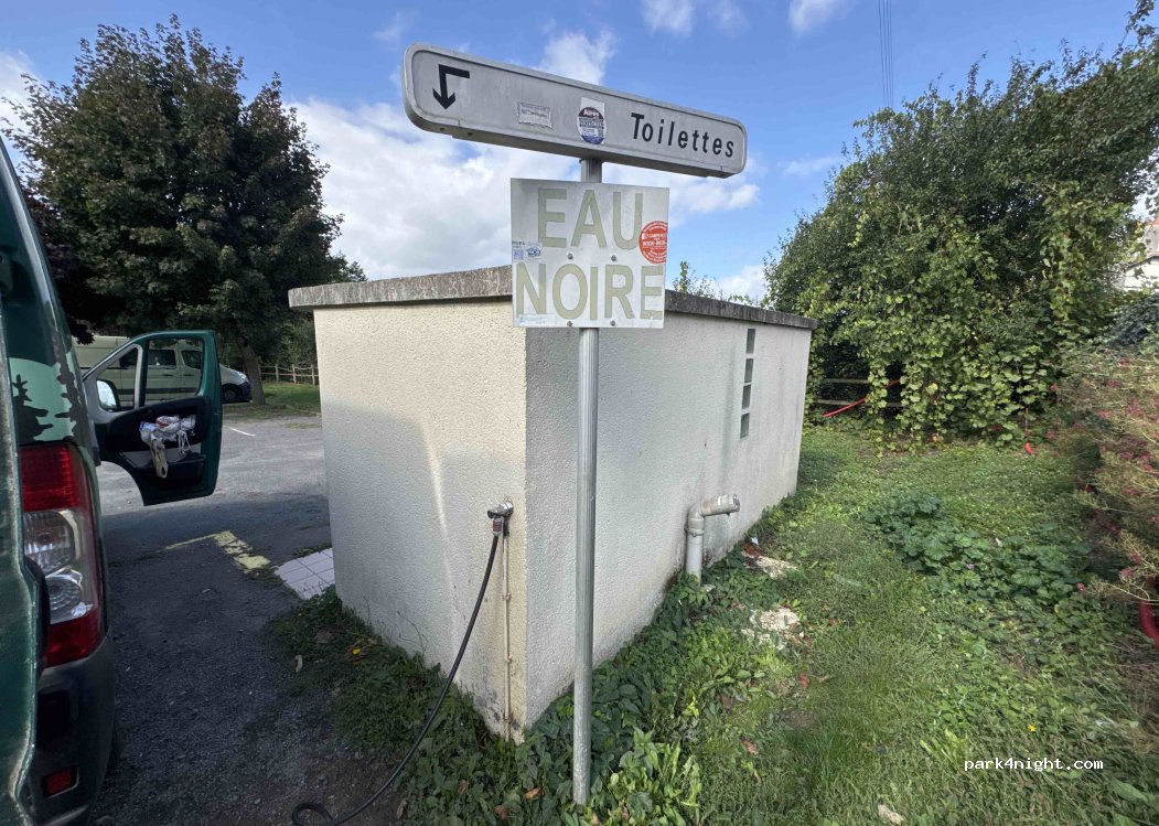 (49310) Vihiers - Rue Champ de Foire des Champs — foto 5