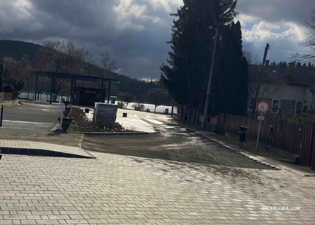 (2653) Bánk - Tóparti stny — foto 4
