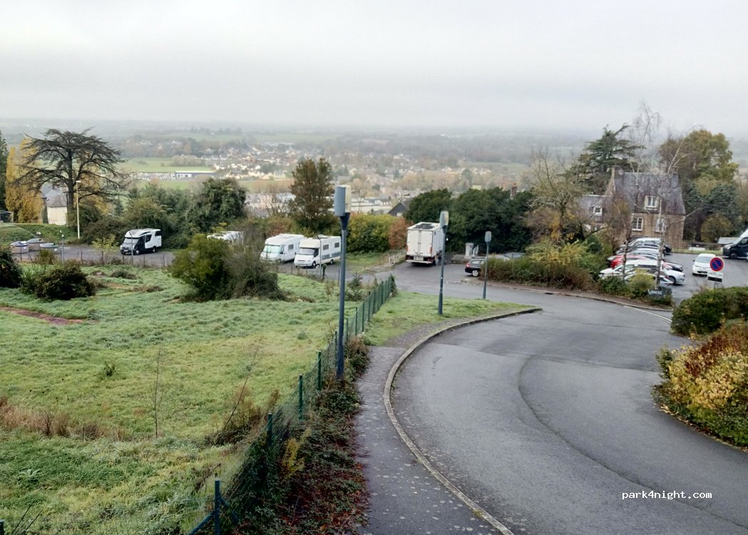 (50300) Avranches - 1-3 Chemin de la Boutonnière — foto 3
