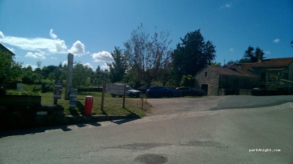 (12720) Saint-André-de-Vézines - — foto