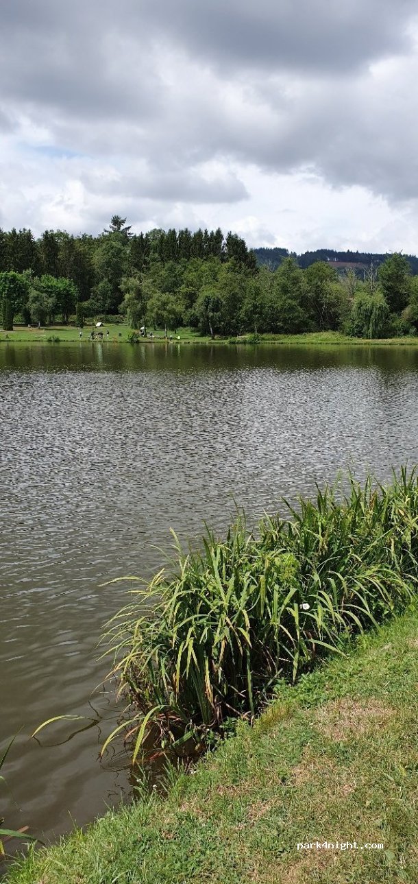 (69870) Poule-les-Écharmeaux - La Goutte — foto 2