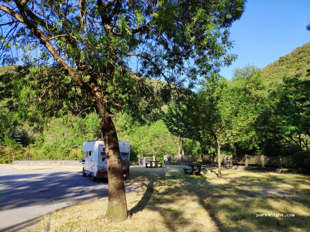 (30570) Saint-André-de-Majencoules - D986 — foto