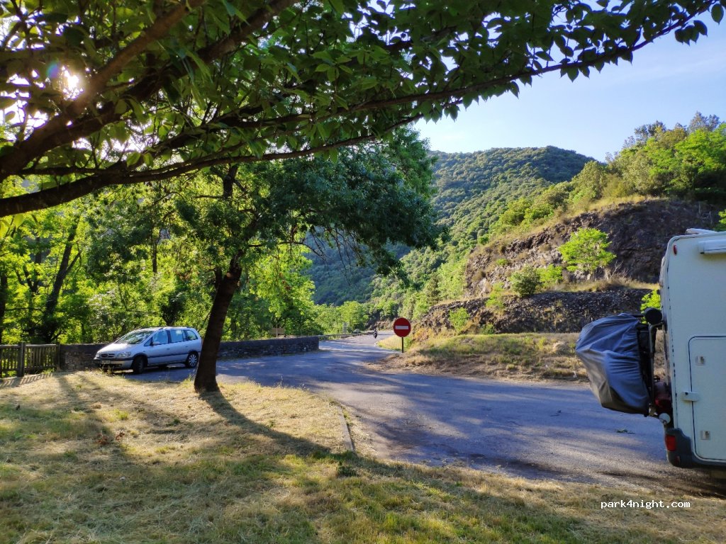 (30570) Saint-André-de-Majencoules - D986 — foto 2