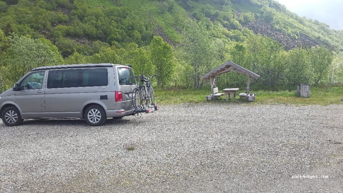 (8484) Risøyhamn - Sekundær Fylkesveg 974 — foto