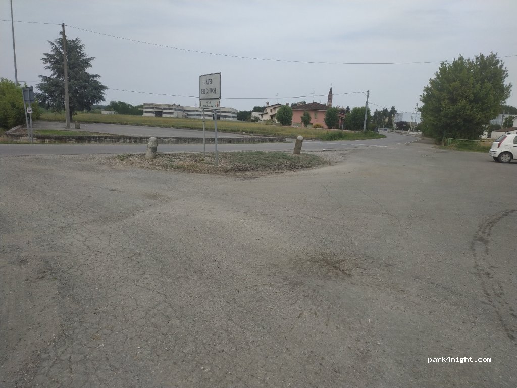 (46030) San Matteo delle Chiaviche - 86 Via Luigi Cadorna — foto 3