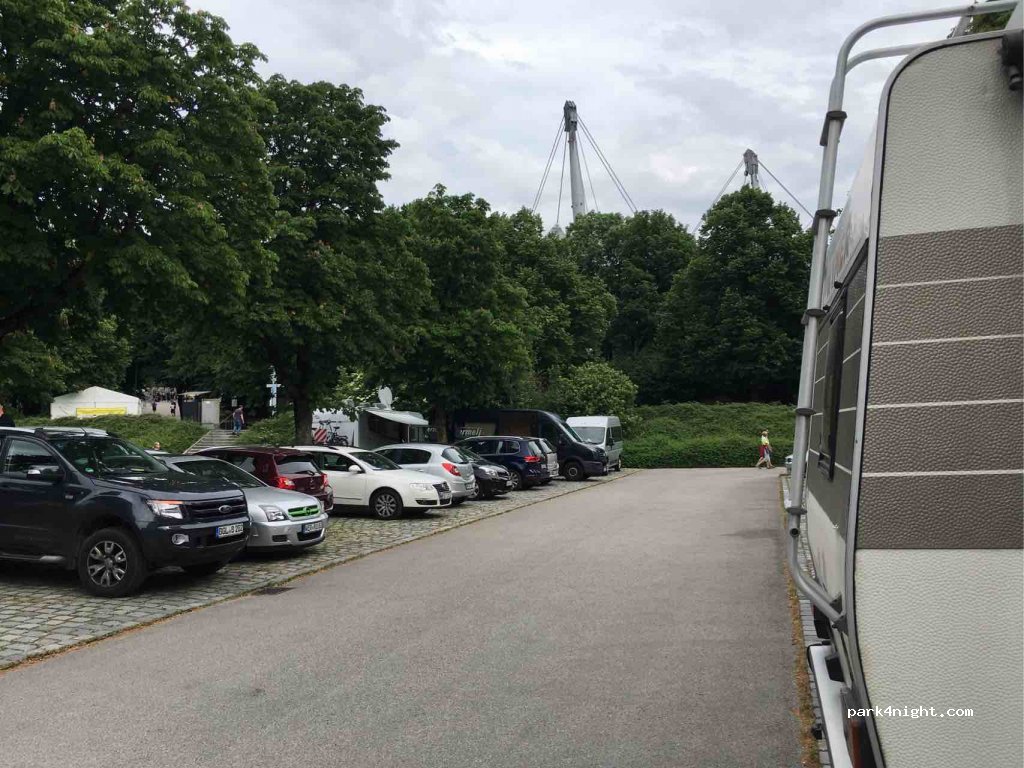 (80809) München - Ernst-Curtius-Weg — foto