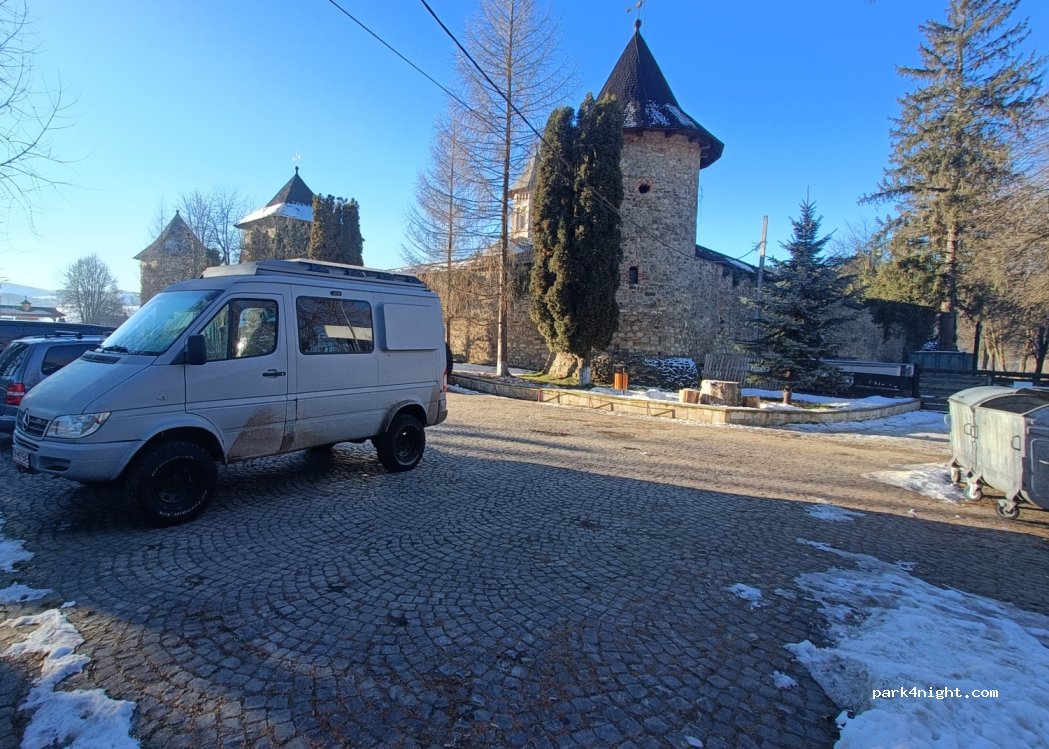 (727595) Vatra Moldoviței - — foto 4
