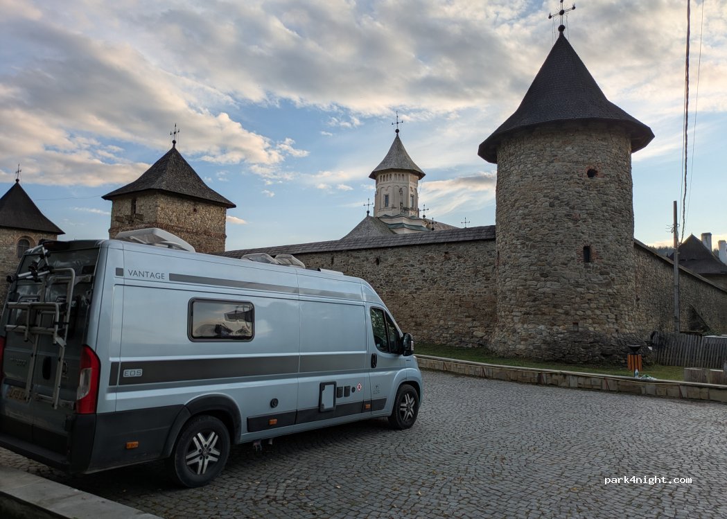 (727595) Vatra Moldoviței - — foto 5