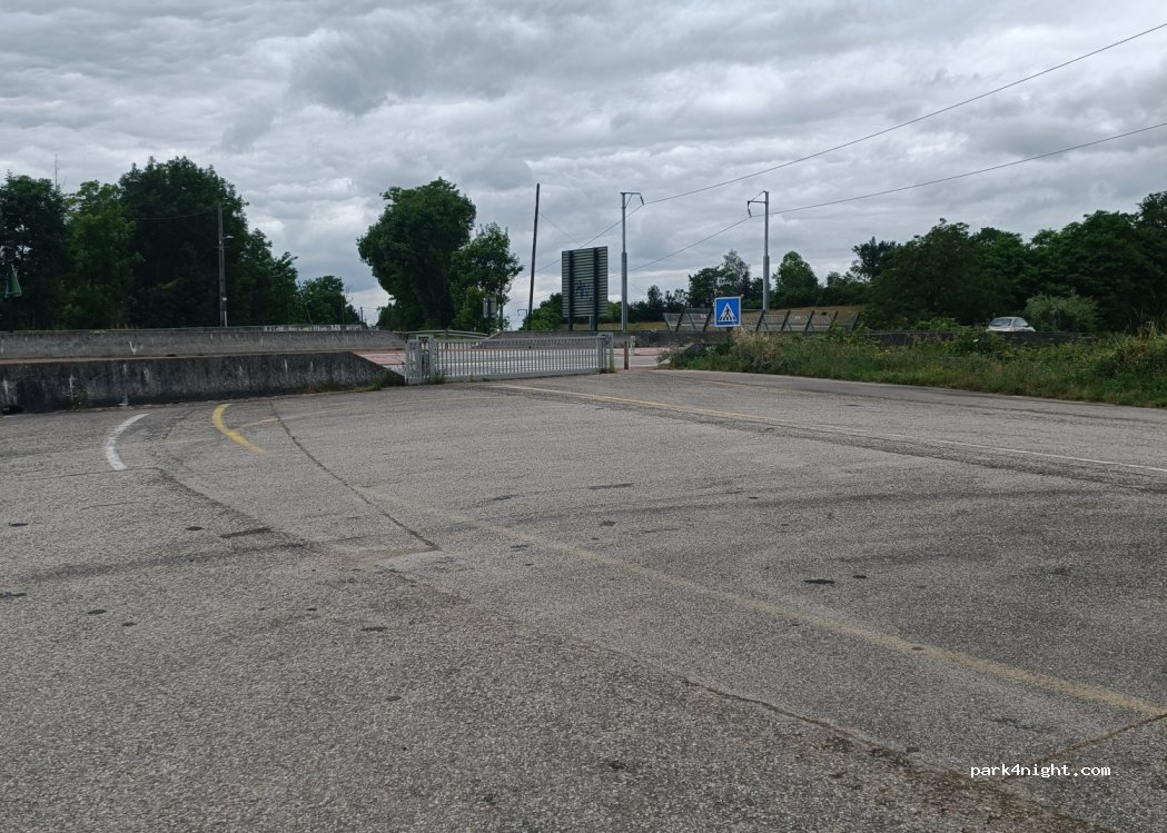 (38140) Beaucroissant - 965 Route du Pont de Champ — foto