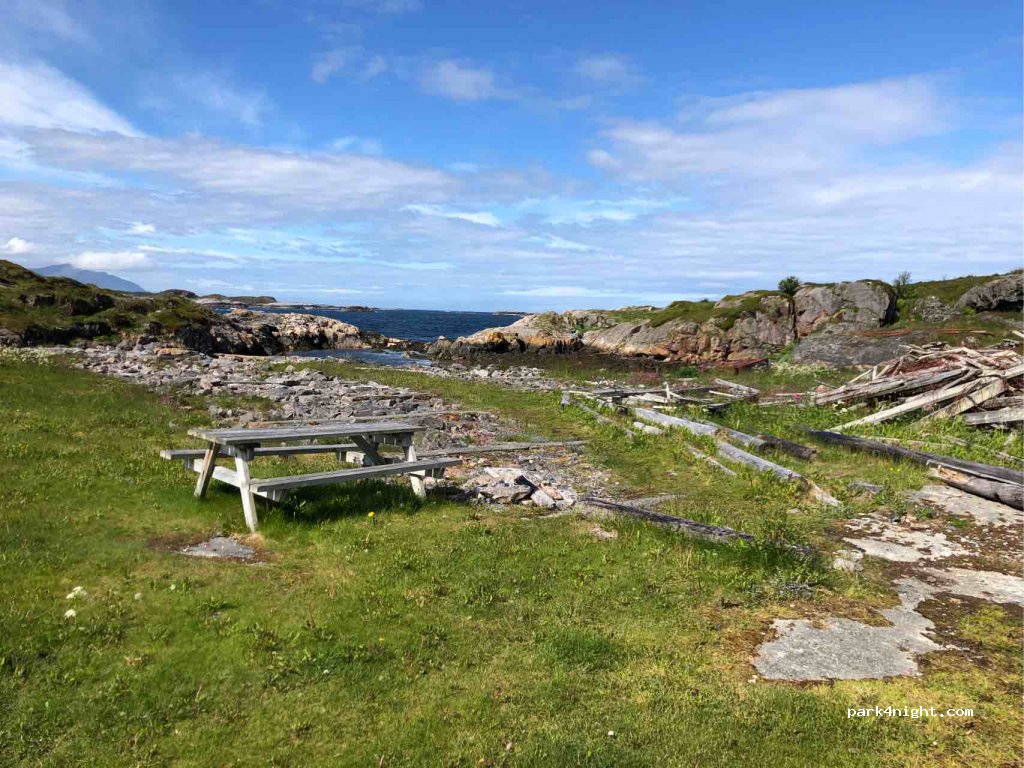 (6530) Averøy - Unnamed road — foto