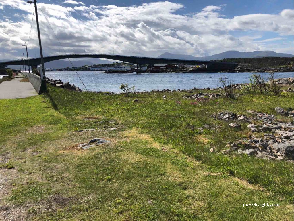 (6530) Averøy - Unnamed road — foto 2