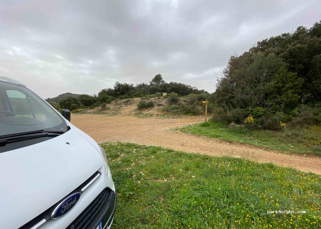 (30126) Tavel - Unnamed Road — foto 4