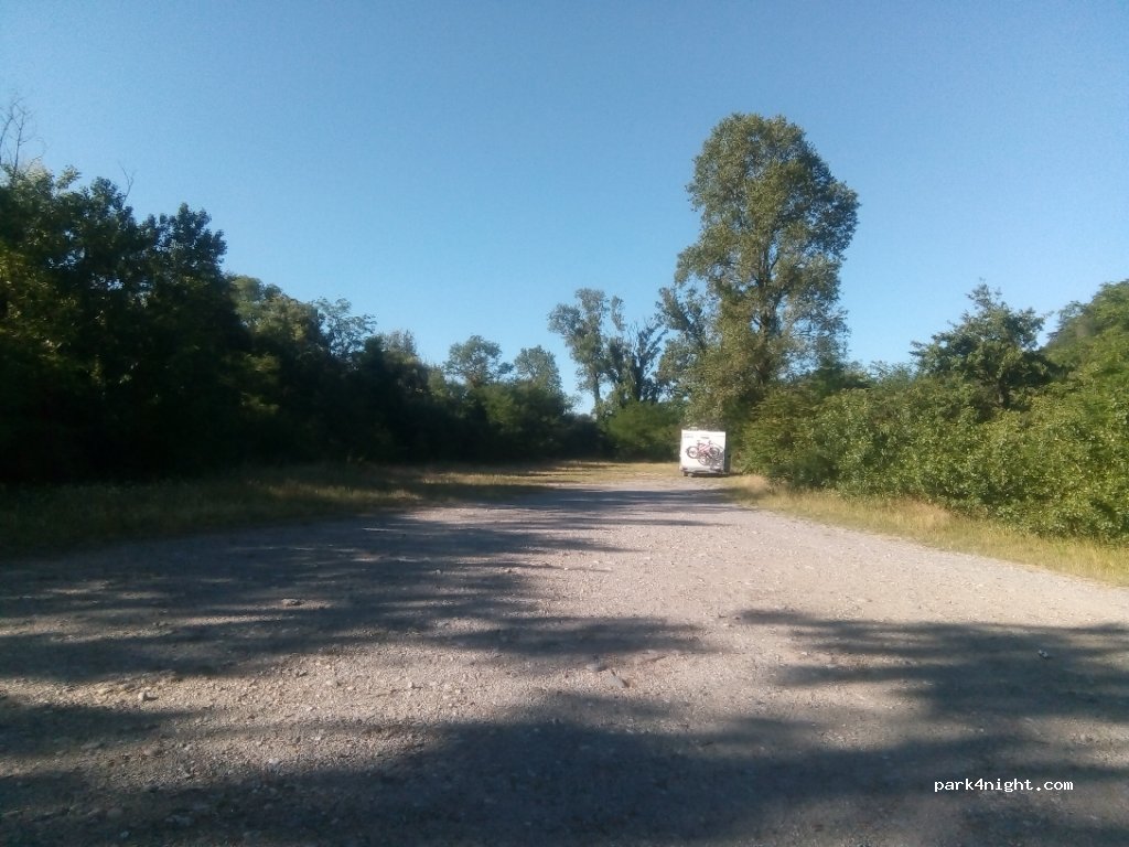 (07800) Saint-Georges-les-Bains - D86 — foto 2