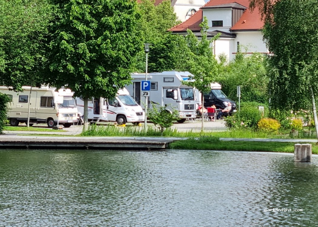 Wohnmobilstellplatz am Eisweiher — foto 4