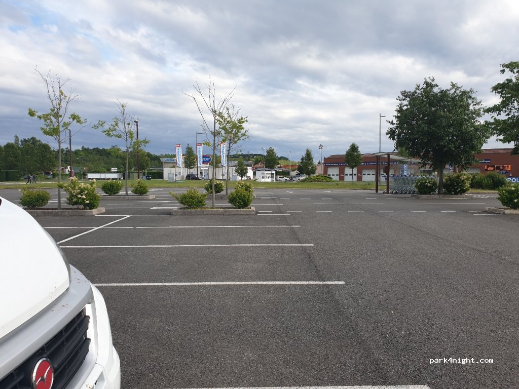 (82000) Montauban - 664 Rue de la 1ère Armée — foto