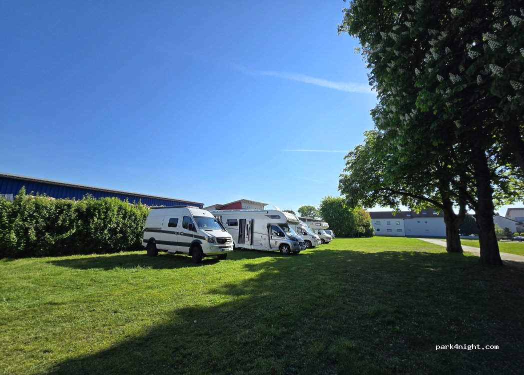 Wohnmobilstellplatz Rheinzabern — foto 3