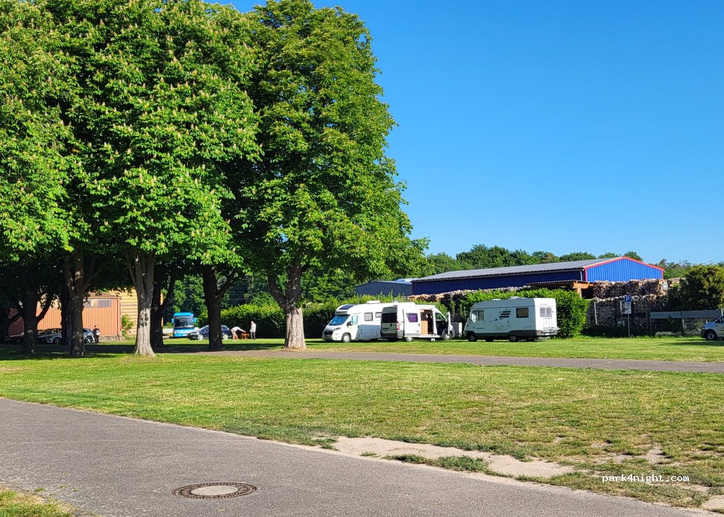 Wohnmobilstellplatz Rheinzabern — foto 4