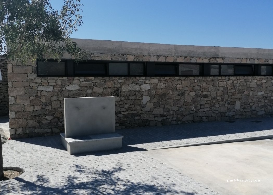 Area de serviços de autocaravanas Cidadelhe — foto