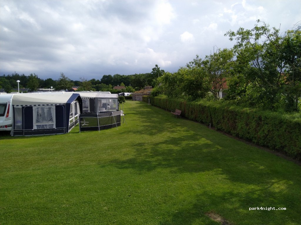 Hou Strand Camping — foto