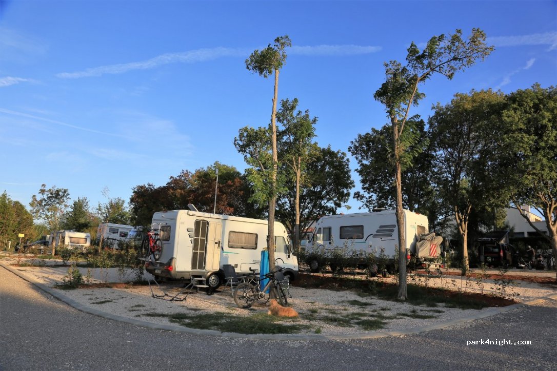 CAMPSITE LIGHTHOUSE — foto