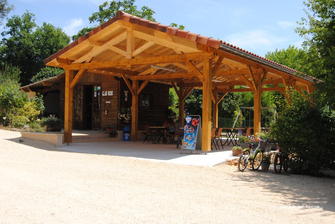 Camping Les Pierres Chaudes — foto 4