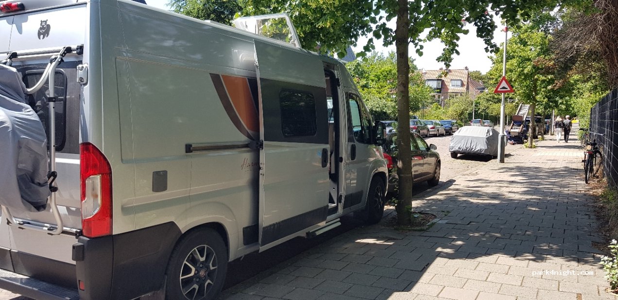(2566 ZV) Den Haag - 30 Houtrustlaan — foto