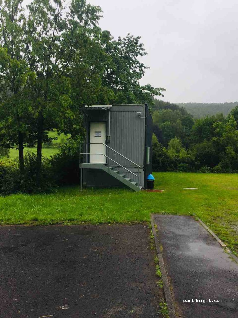Wohnmobilstellplatz Flörsbachtal — foto