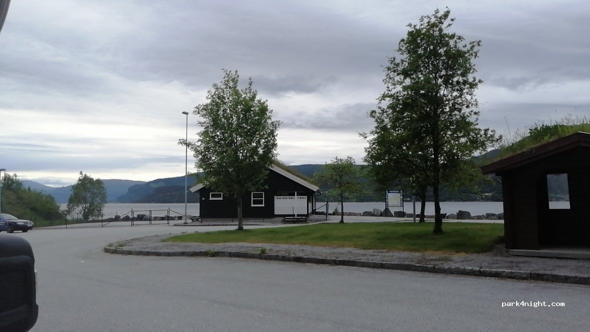 (6622) Ålvundfjord - 37 Primær Fylkesveg 670 — foto