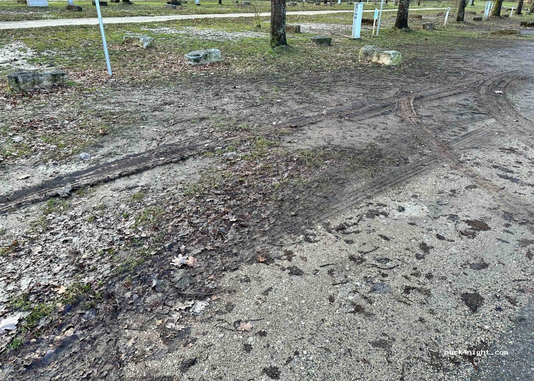 Wohnmobilstellplatz Badehalbinsel Absberg — foto 4