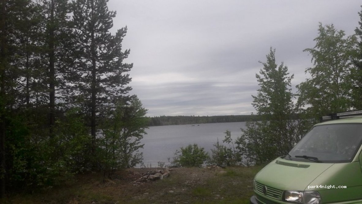 (830 80) Täsjöedet - Unnamed Road — foto