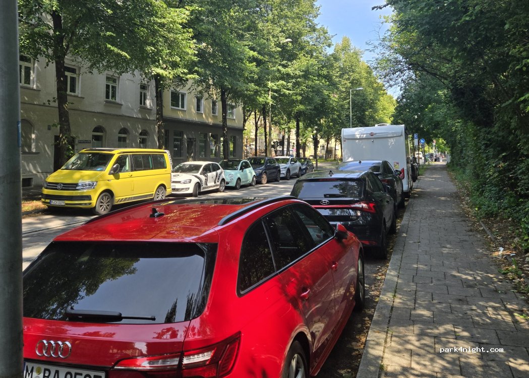 (81371) München - 124 Schäftlarnstraße — foto
