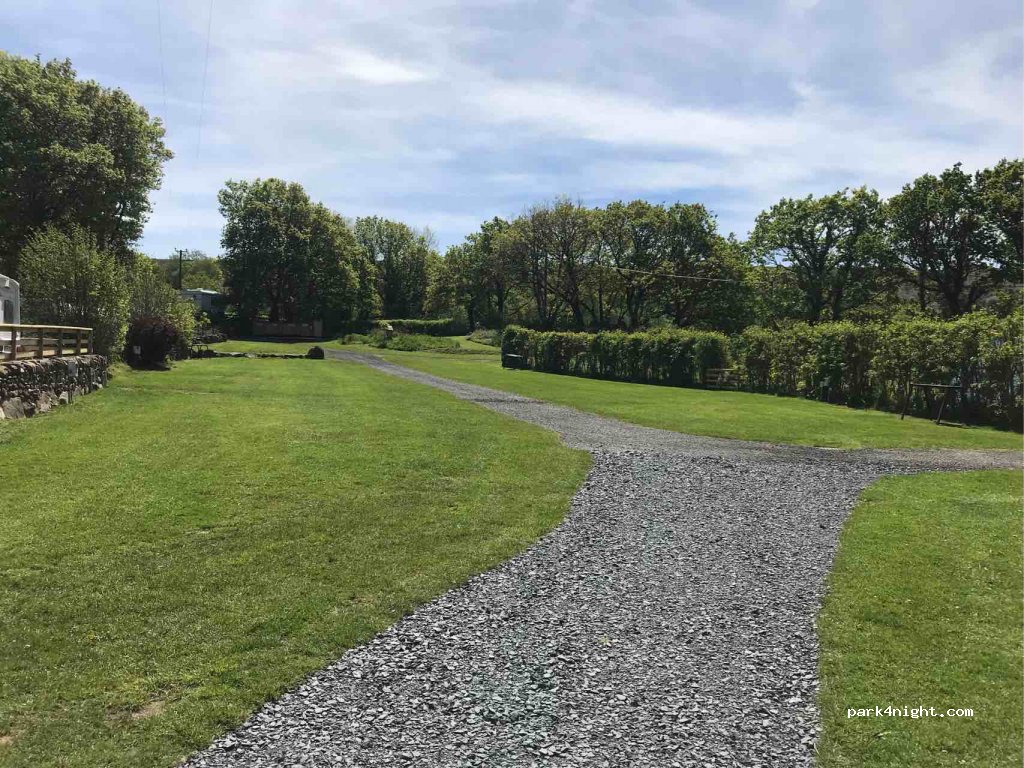 Llwyn yr Helm Caravan and Camping Park — foto