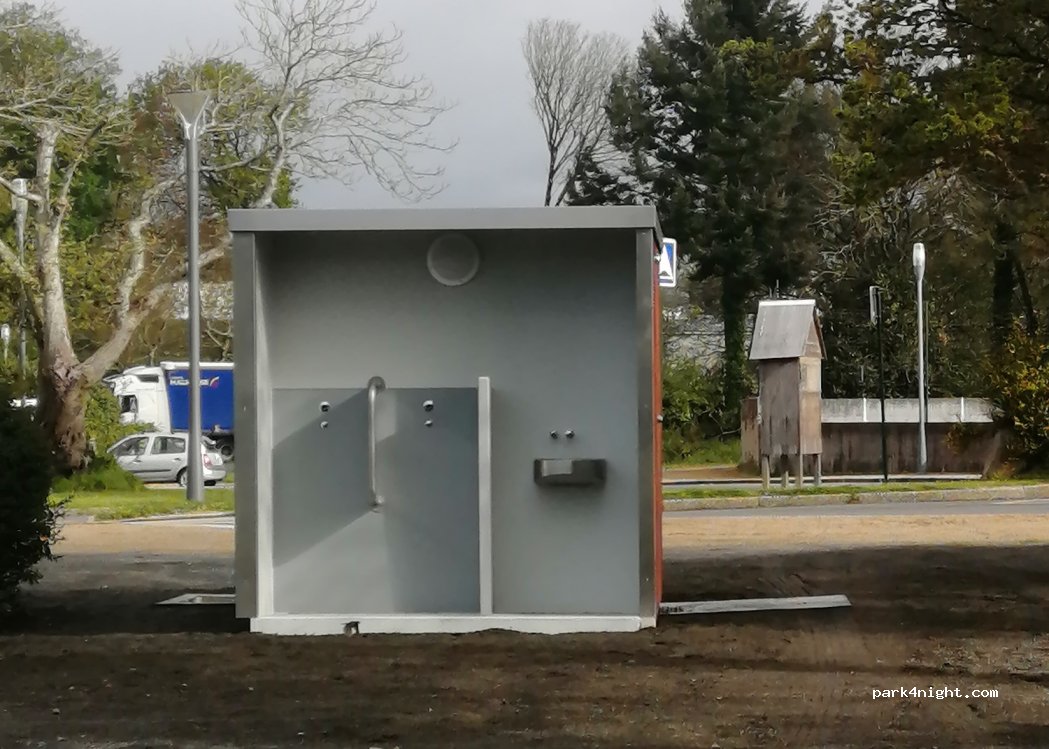Aire de camping-car Plouaret — foto 3