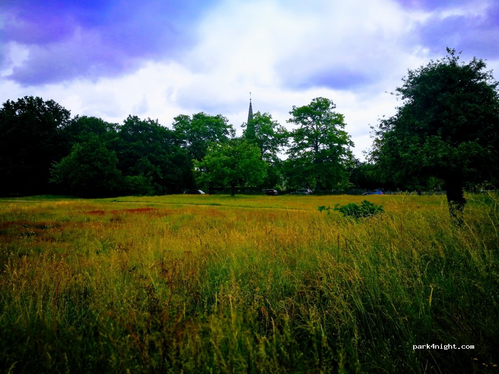 (BR7) Chislehurst - Watt's Lane — foto