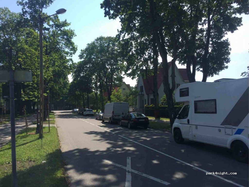 (80012) Pärnu - 1 Mere puiestee — foto