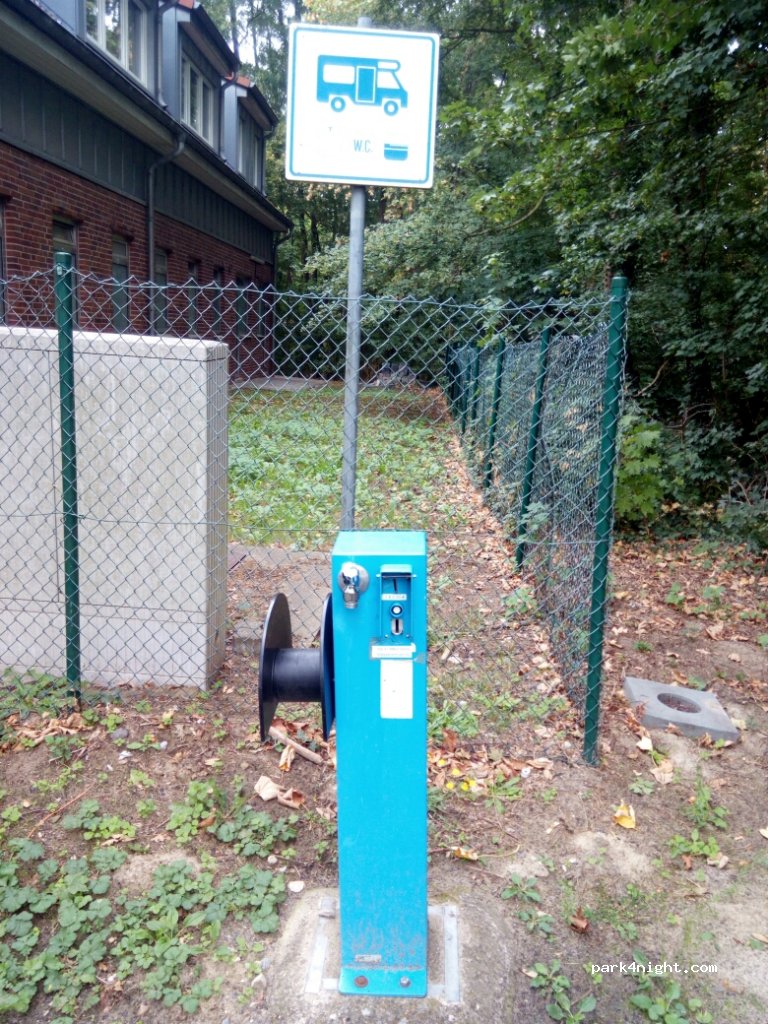 Wohnmobilstellplatz am Sportzentrum Großer Berg in Altenberge — foto 2