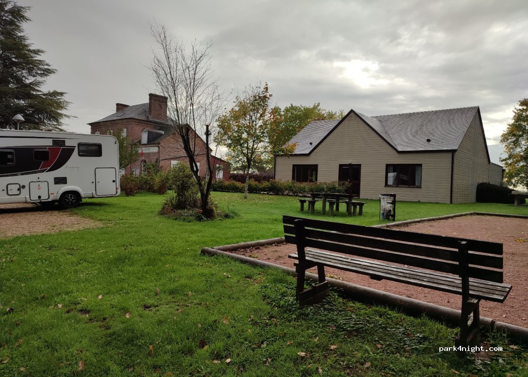 (27110) Graveron-Sémerville - Unnamed Road — foto 3