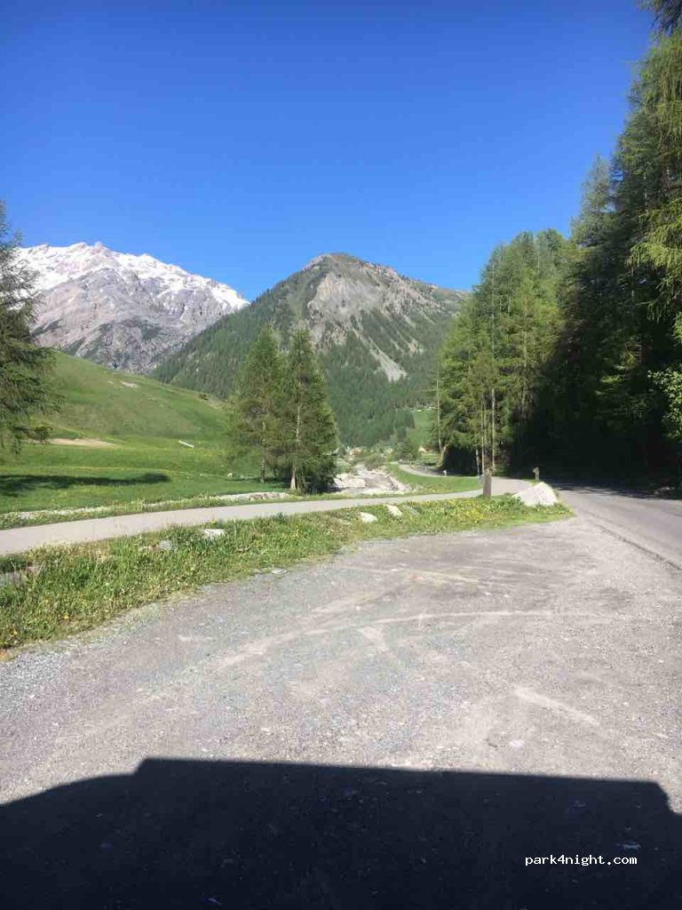 (23030) Livigno - 4 Via Chestèl — foto