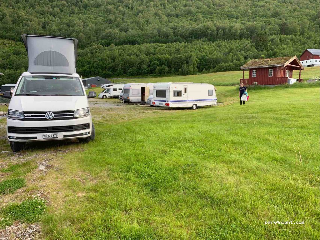 (6460) Eidsvåg i Romsdal - — foto